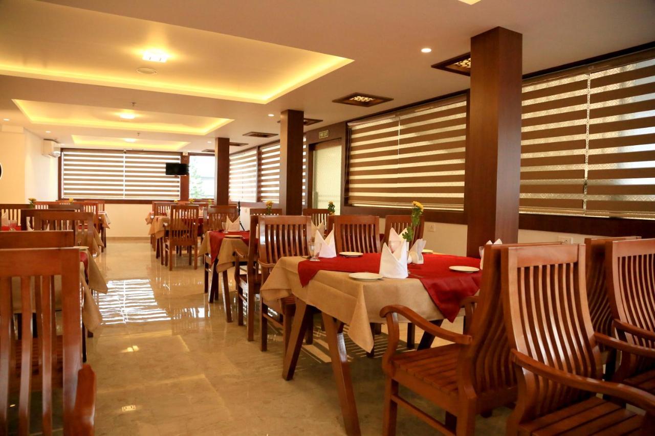 Hotel Victoria International Kattappana Zewnętrze zdjęcie