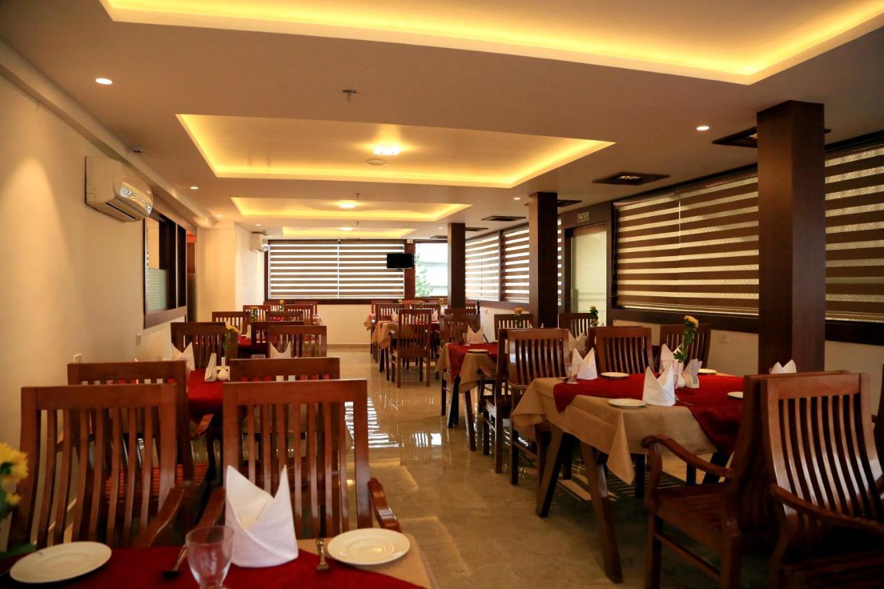 Hotel Victoria International Kattappana Zewnętrze zdjęcie